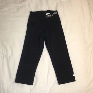 Nike Pro Capri Leggings